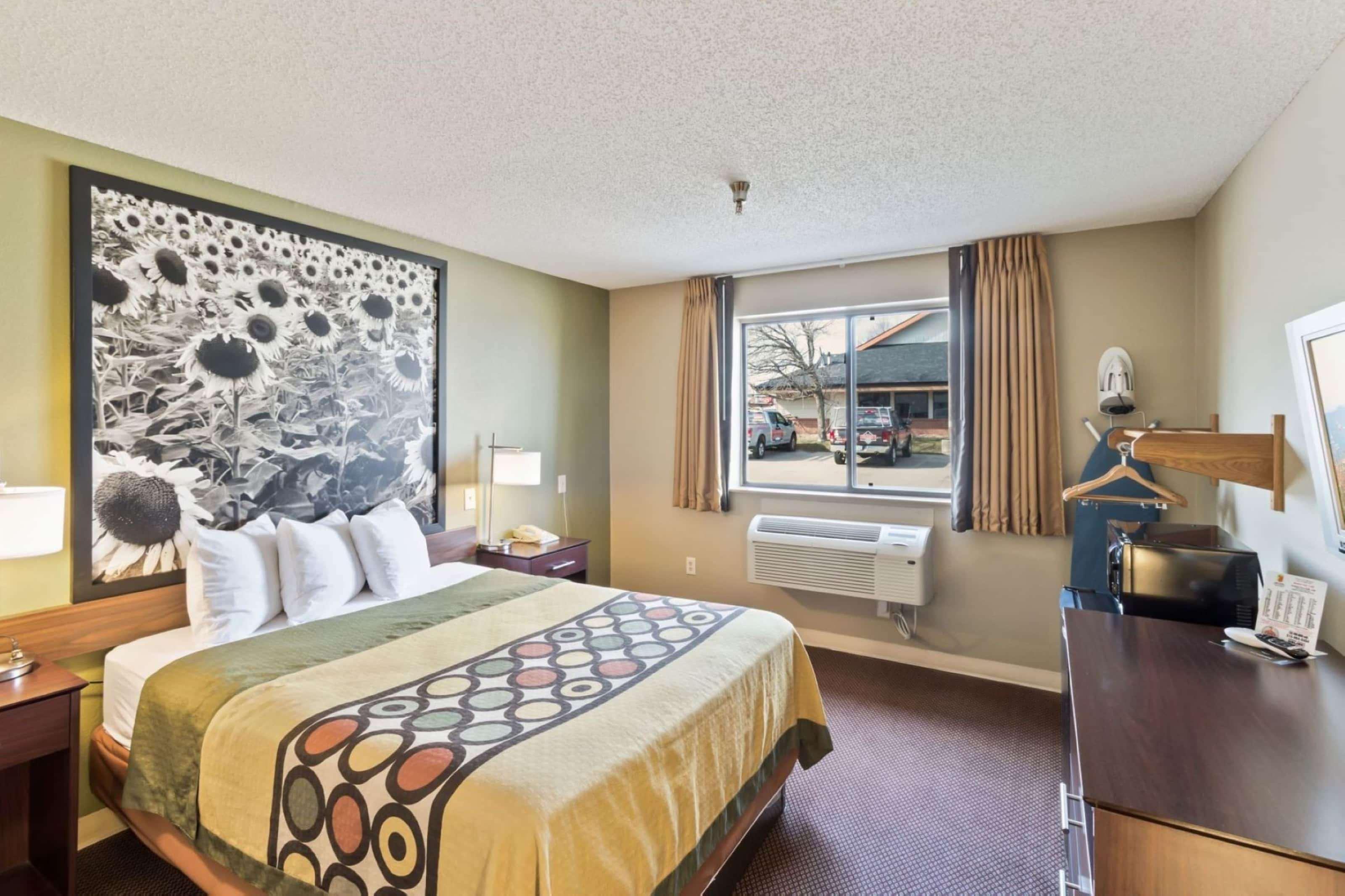 Super 8 By Wyndham Ankeny/Des Moines Area Otel Dış mekan fotoğraf